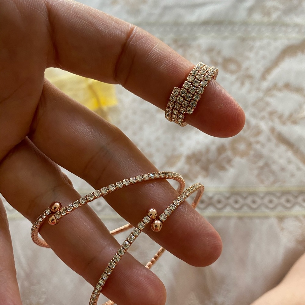 2 Bracelets and ring  set